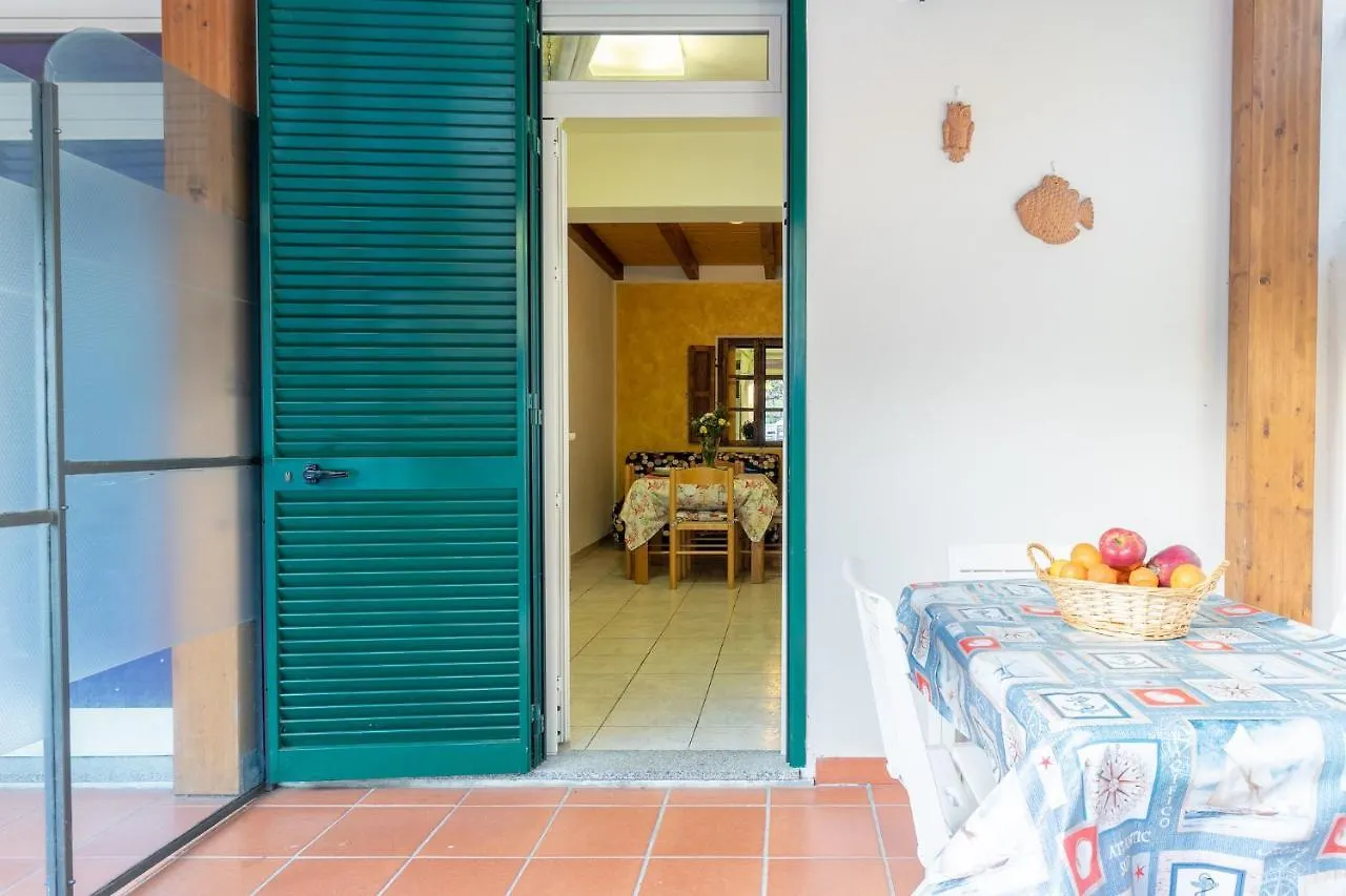 Simona Giardino Apartamento Fetovaia Itália