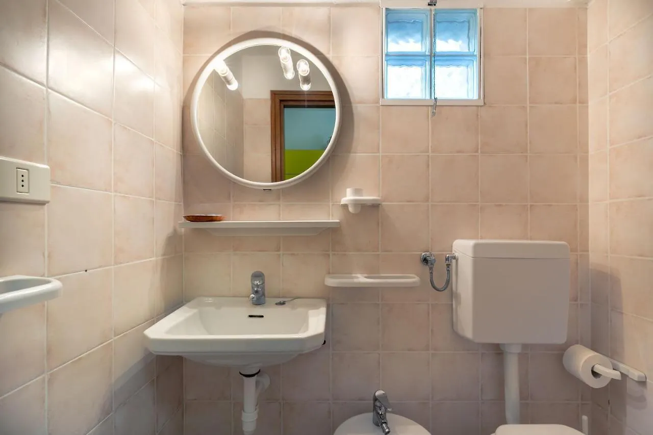 Simona Giardino Apartamento Fetovaia Itália